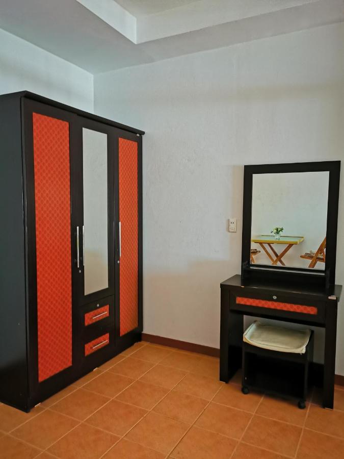 Appartement White House By Sorot ตึกขาวโดยโสรฬ à Jomtien Beach Extérieur photo