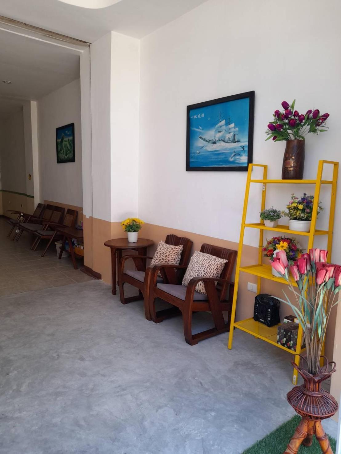 Appartement White House By Sorot ตึกขาวโดยโสรฬ à Jomtien Beach Extérieur photo